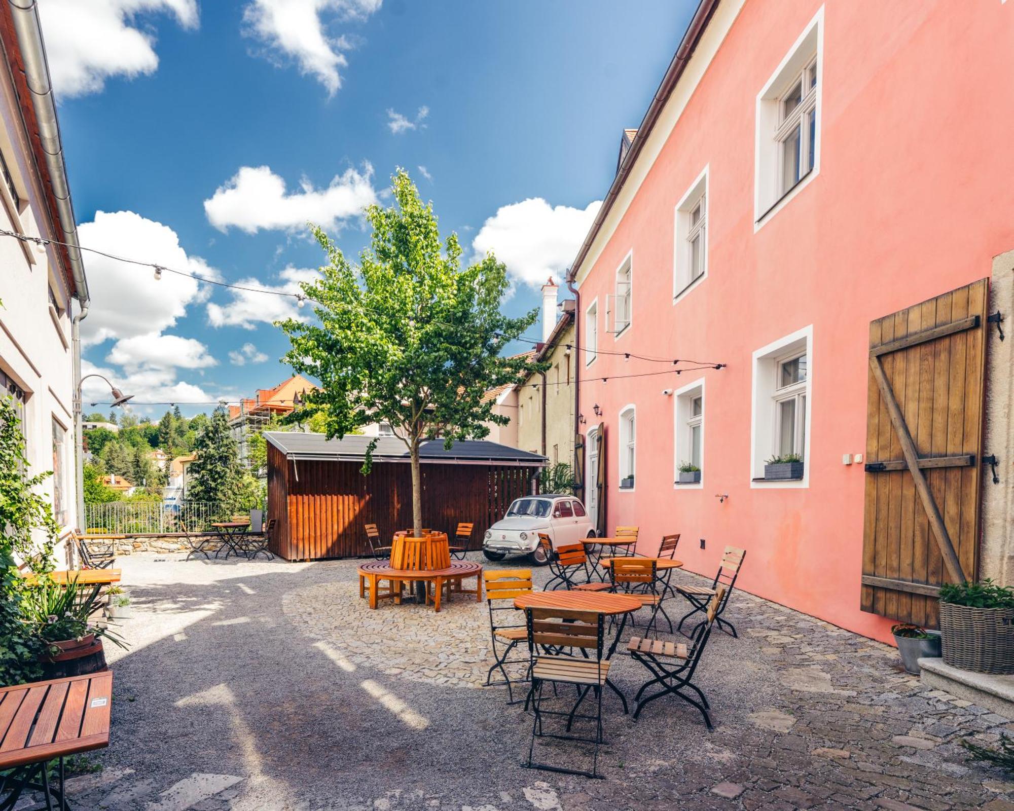 拉特朗酒店 Český Krumlov 外观 照片
