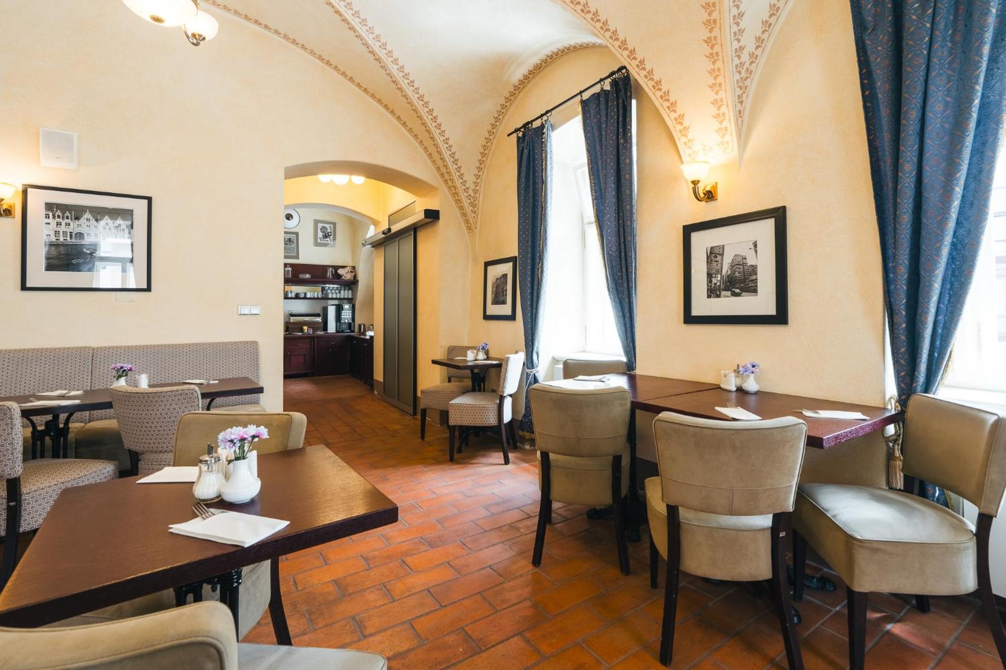 拉特朗酒店 Český Krumlov 外观 照片