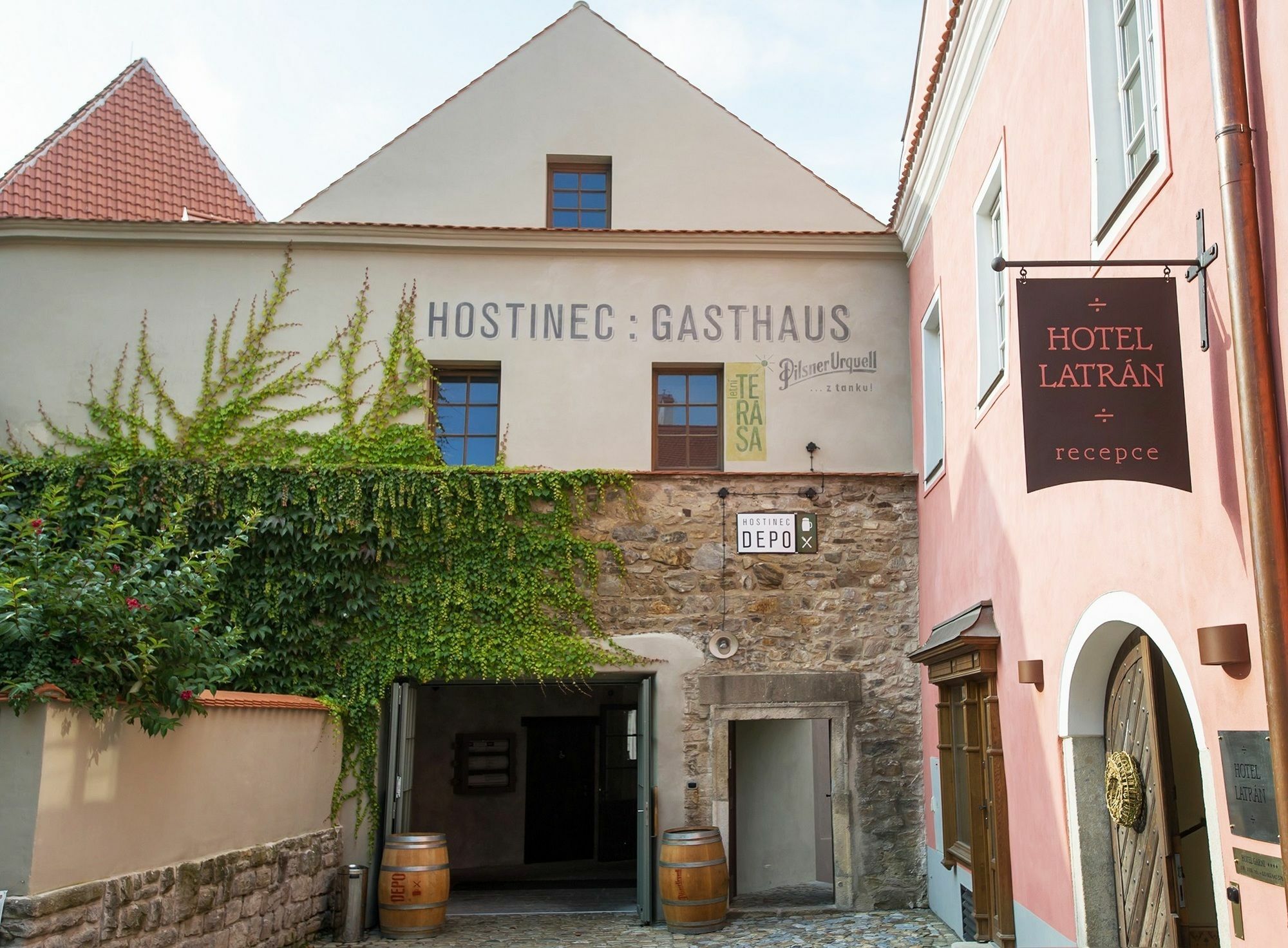 拉特朗酒店 Český Krumlov 外观 照片